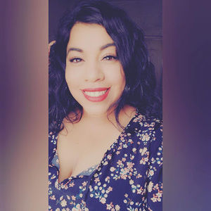 Meet your Posher, Isela